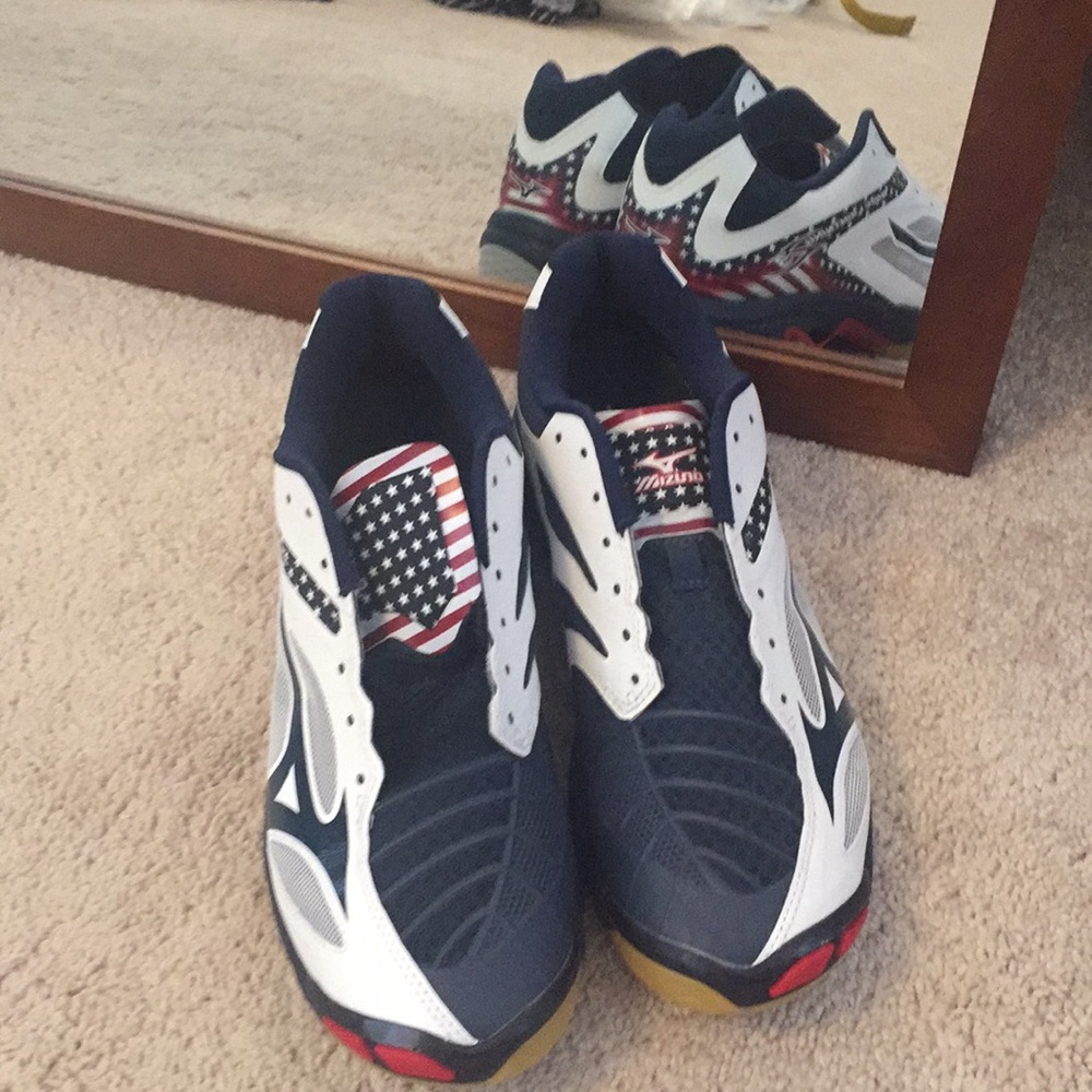 Mizuno Volleyball sneakers